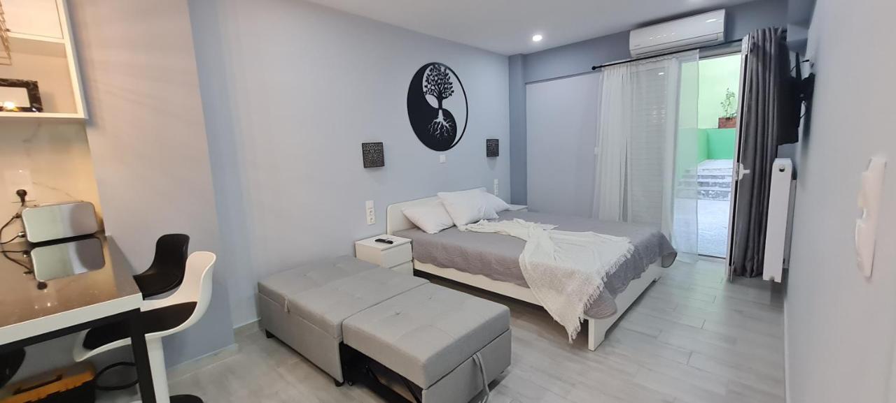 Cozy Apartment With Garden Near Town Center, Fully Renovated. アテネ エクステリア 写真