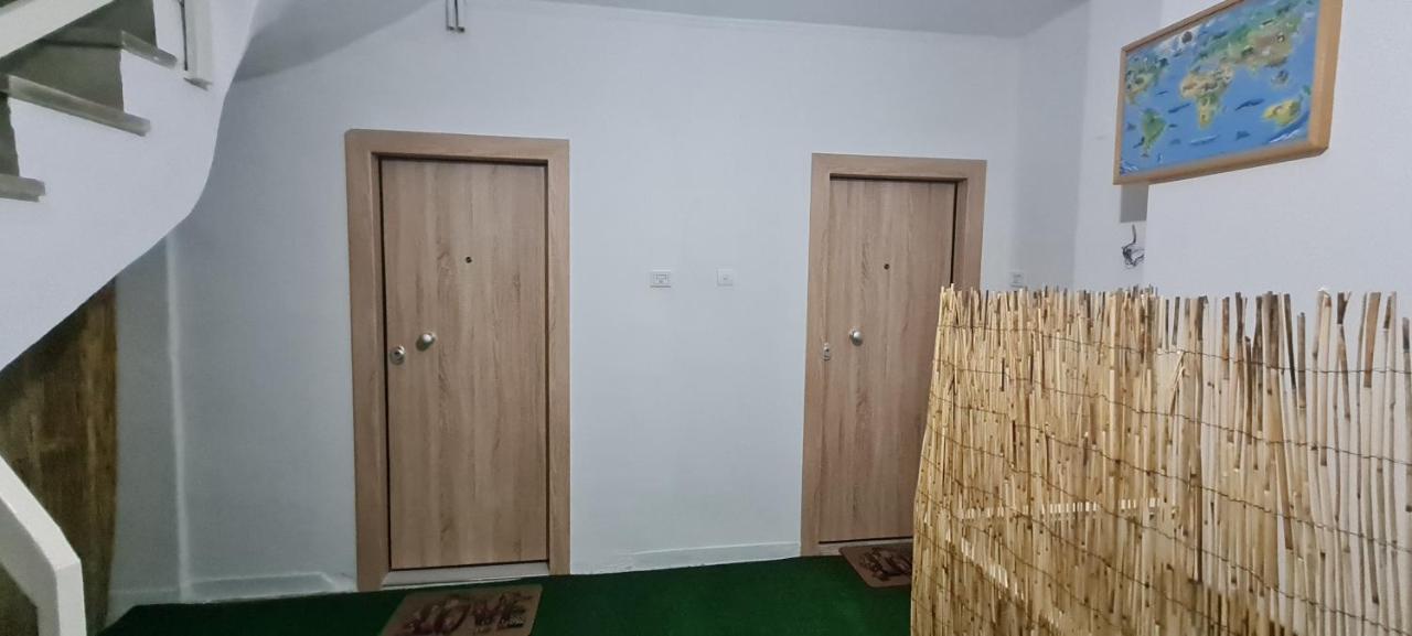 Cozy Apartment With Garden Near Town Center, Fully Renovated. アテネ エクステリア 写真